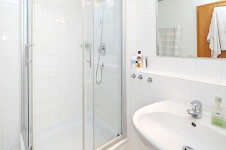 Komfortferienwohnung Zentrum Ludwigsburg Buitenkant foto